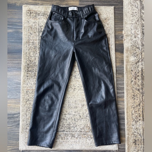 Abercrombie pleather high rise - Picture 1 of 5